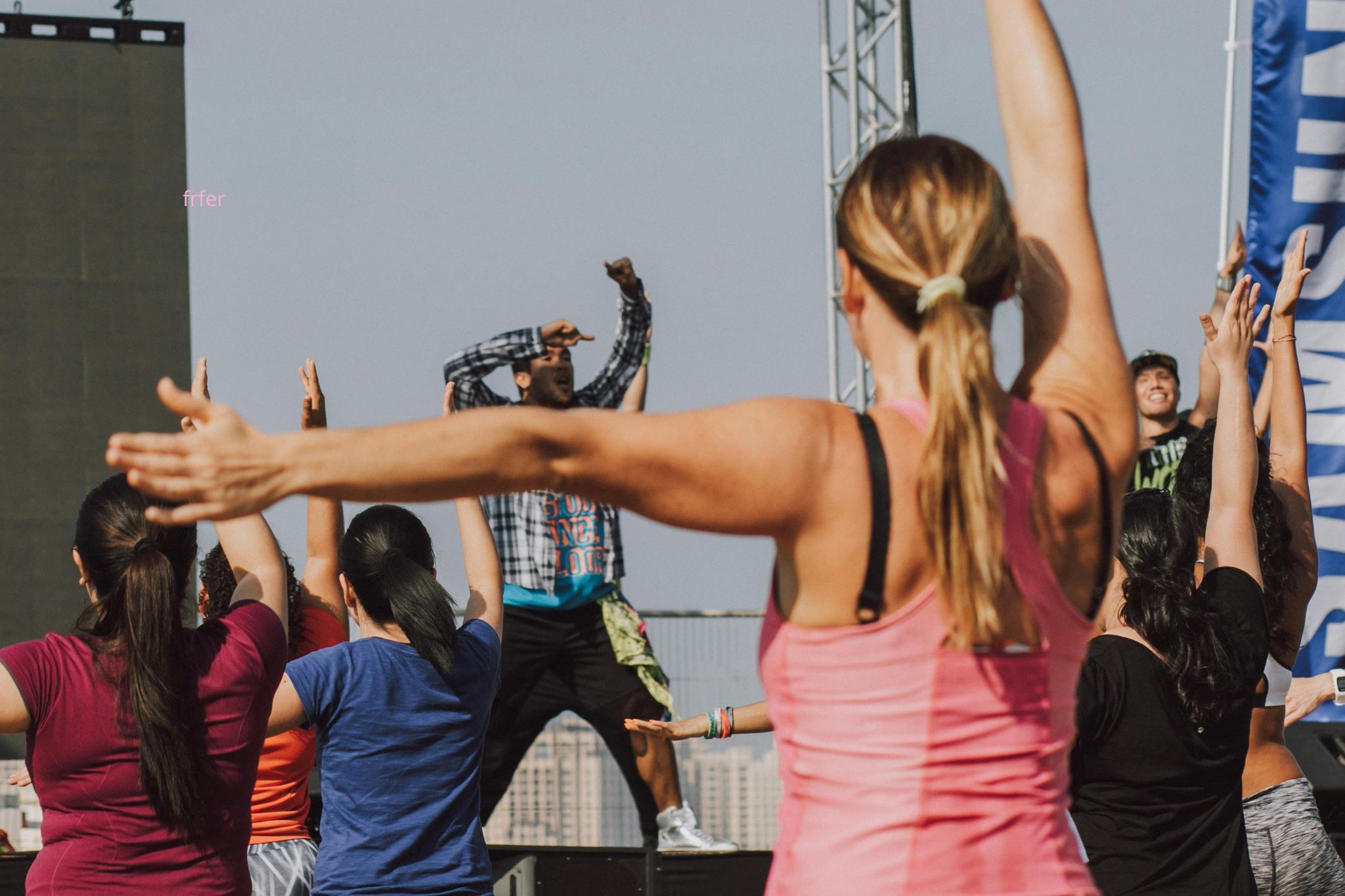 Zumba rose à Margny-lès-Compiègne : une soirée sportive au profit d’Onco Oise